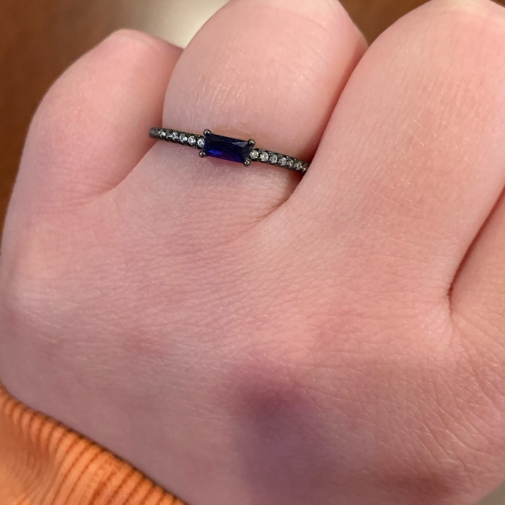Ring - Picture 3 of 3